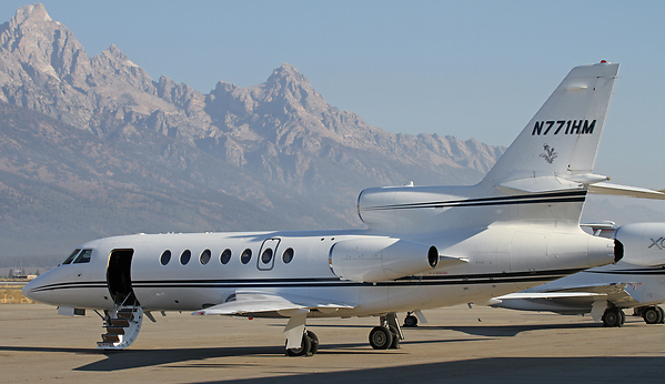 Falcon 50EX for charter, operated by flyADVANCED.